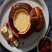Brie-and-Cranberry Stuffed Bread Bowl_image