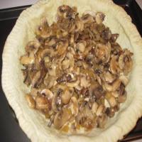 Mushroom Sour Cream Pie_image