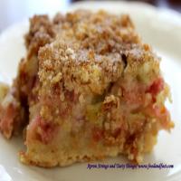Moist and Delicious Rhubarb Crumb Cake Recipe - (4.3/5)_image