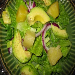 Avocado and Pineapple Salad - Ensalada De Aguacate Y Pina_image