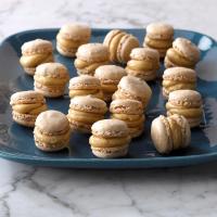 Hazelnut Macarons image