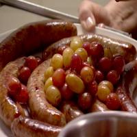 Roasted Sausages and Grapes_image