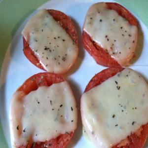 Baked Mozzarella Tomatoes_image