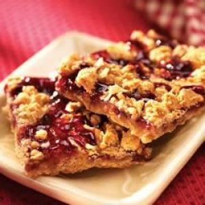 Chewy Red Raspberry Squares_image