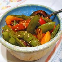 Sesame Snap Peas With Carrots and Peppers_image