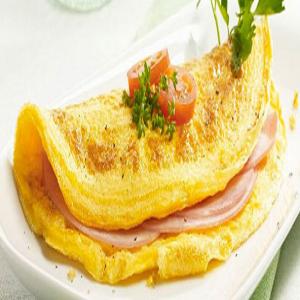 Cheesy Ham & Tomato Omelette image