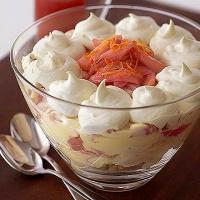 Rhubarb fool trifle image
