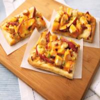 Apple-Jack Chicken Pizza with Caramelized Onions image
