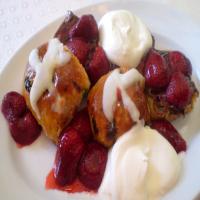 Hot Cross Buns and Roasted Strawberries_image