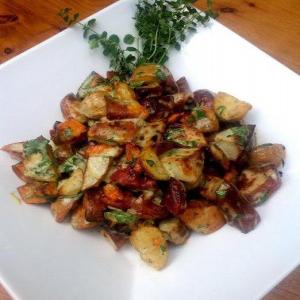 Roasted Tri-Colored Potato Salad_image