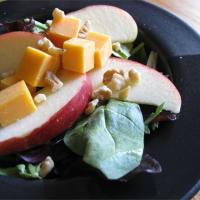 Jackie's Spinach and Apple Salad_image