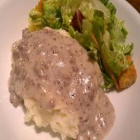 Creamed Ground Beef Over Mashed Potatoes_image
