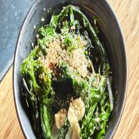 Sake-Braised Mustard Greens with Sesame Recipe_image