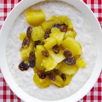Creamy yogurt porridge with apple & raisin compote image