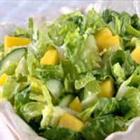 Green Salad with Dressing_image