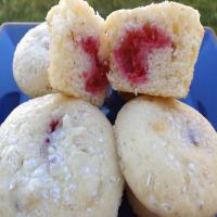 Raspberry-Cream Cheese Muffins_image