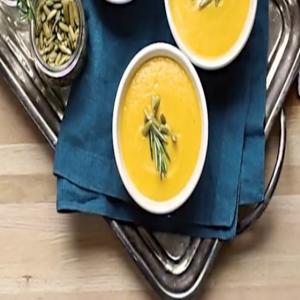 Roasted Butternut Squash and Apple Soup with College Inn® Broth_image