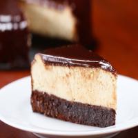 Chocolate Fudge Brownie Cheesecake Recipe - (4.6/5)_image