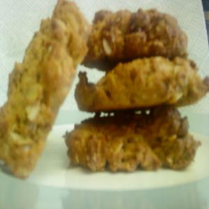 Wicklewood's Date and Peanut Cookies_image