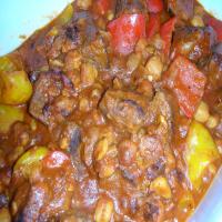 Rioja Beef With Chickpeas, Peppers and Saffron_image