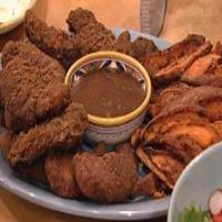 Spicy Buttermilk Chicken Tenders with Molasses Dipping Gravy_image