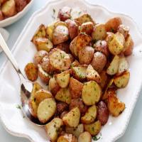 Garlic Roasted Potatoes_image