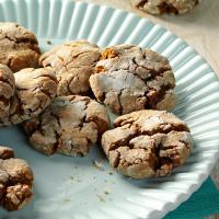 Molasses Crackle Cookies image