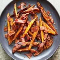 Maple-Glazed Sweet Potato Wedges With Bacon_image