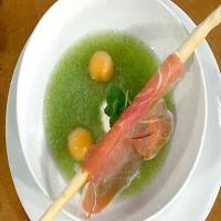 Melon Soup with Prosciutto Breadsticks_image