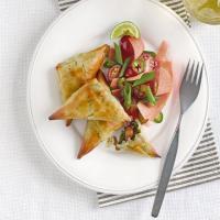 Spinach samosas with Indian salad image