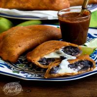 Black Bean and Oaxaca Cheese Empanadas | empanadas de frijoles negros y queso oaxaca_image