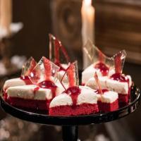 Bloody Cheesecake Bars with Broken Glass Caramel_image