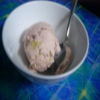 Divine Strawberry Cheesecake Ice Cream_image