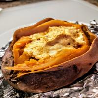 Baked Sweet Potatoes with Chipotle-Honey Butter_image
