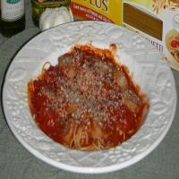 Sweet Italian Sausage With Red Gravy and Pasta_image