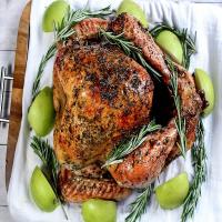 Mom's Thanksgiving Rosemary Roasted Turkey_image