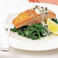 Salmon & spinach with tartare cream image