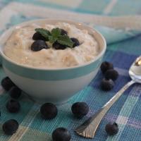 Overnight Steel-Cut Oats with Yogurt and Blueberries_image