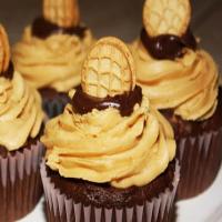 Nutter Butter and Chocolate Overload Cupcakes_image