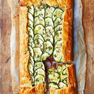 Courgette, tarragon & thyme galette_image