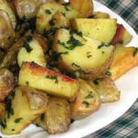 Cilantro and Garlic Potatoes_image
