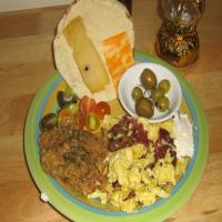 Egyptian Fried Eggs With Pastrami_image