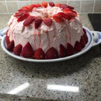 Strawberry Angels' Cake_image