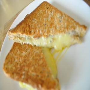 The Ultimate Grilled Cheese_image