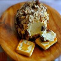 White Chocolate Hazelnut Cheese Ball_image
