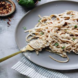 Homemade Alfredo Sauce (Without Heavy Cream!) - The Fig Jar_image