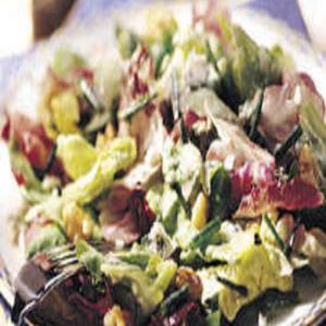 Roquefort and Toasted Walnut Salad_image