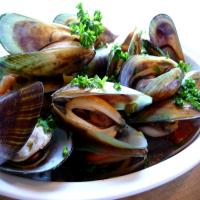 Mussels in White Wine Sauce (Mejillones a La Marinara) image