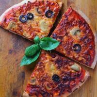 Frozen Pizza In Air Fryer_image