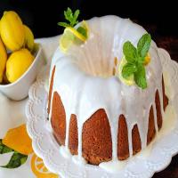 Lemon Lovers Pound Cake image